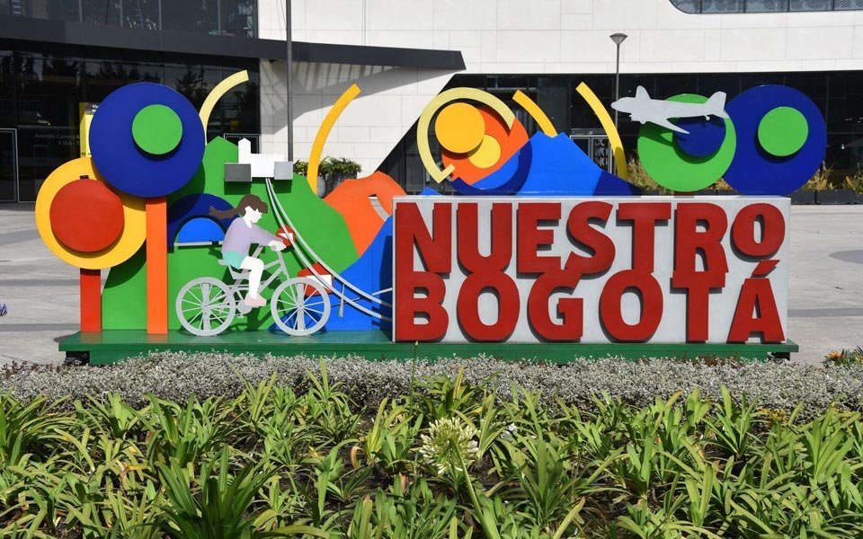 1-ESCM64015D-CC-Nstr-Bta-Electroestatica-Hierro-Portada